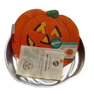 Vintage Wilton 1981 Pumpkin Halloween Fall Cake Pan Jack O'Lantern 502-2928